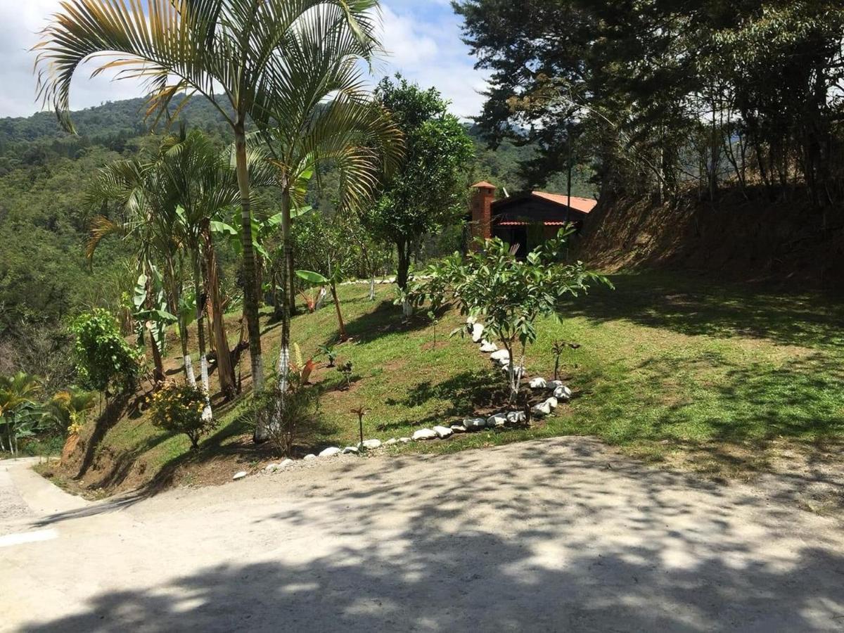 Navarro Mountain Cartago Kültér fotó